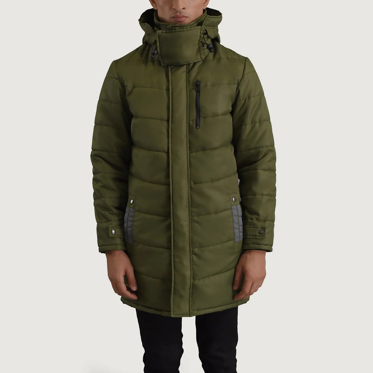 
Närbildsdetalj of Classic Collar & Zipper With Snap Button Placket Hardware on Moore Grön Hooded Parka för Herr