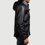 Close-Up Detail of Shirt &amp; Zipper with Button Flap Hardware on Men's Moulder Hooded Svart Läderjacka för Herr
