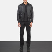 Men's Ramon Svart Bomberjacka i Läder för Herr - Lateral Side Profile View Showing Sleeve Cut &amp; Athletic Taper Fit