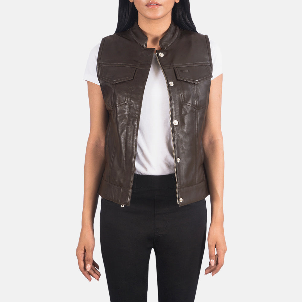 
Rayne Moto Brun Läderväst för Dam in Brown Sheepskin Leather - Framifrån med skräddarsydd silhuett | Handla online