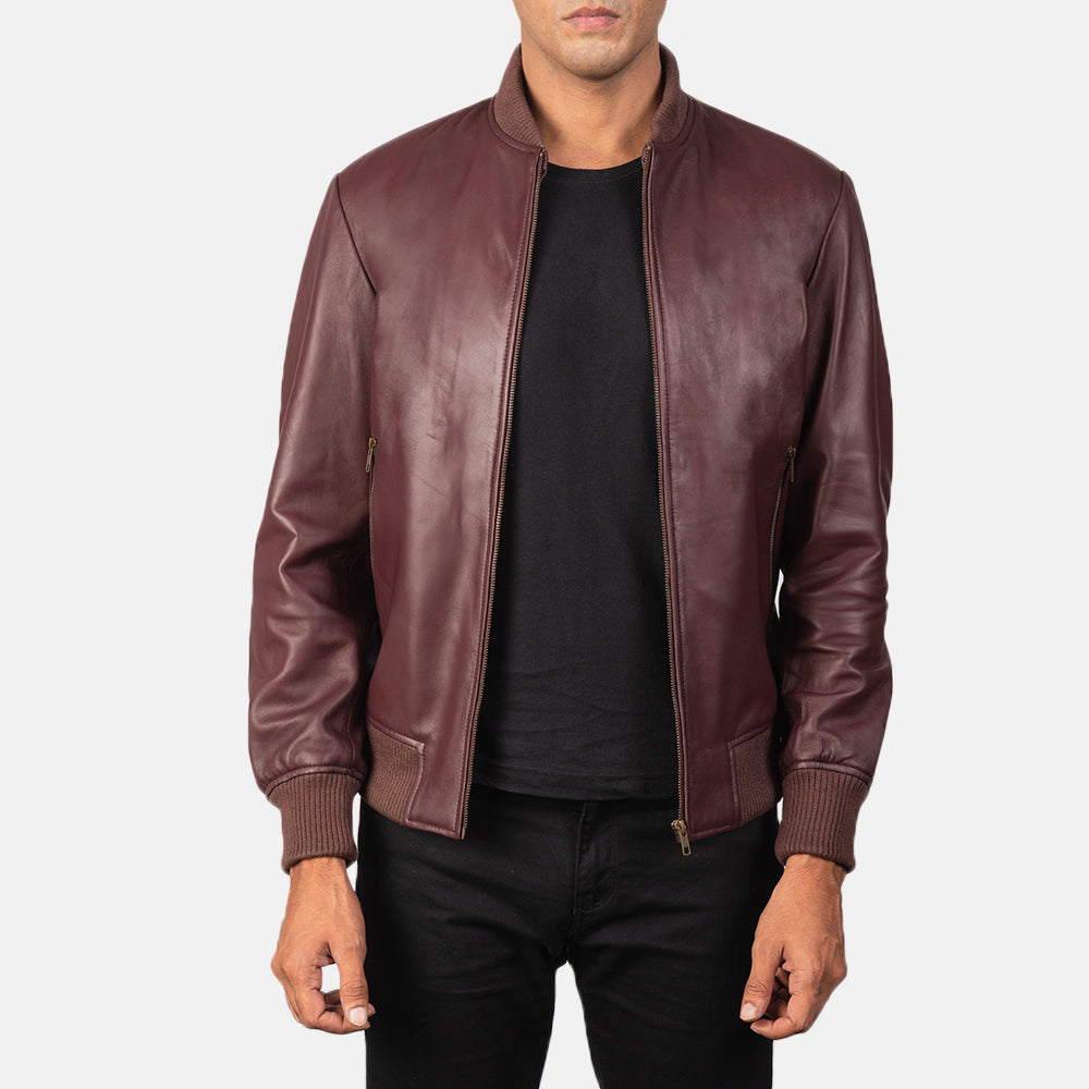 Men's Shane Maroon Bomberjacka i Läder för Herr in Maroon Sheepskin Leather - Front Profile View &amp; Tailored Silhouette | Buy Online