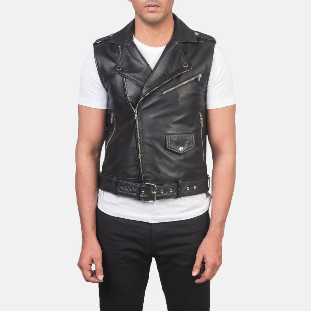 
Närbildsdetalj of Notch & Zipper Hardware on Sullivan Svart Leather Biker Vest för Herr