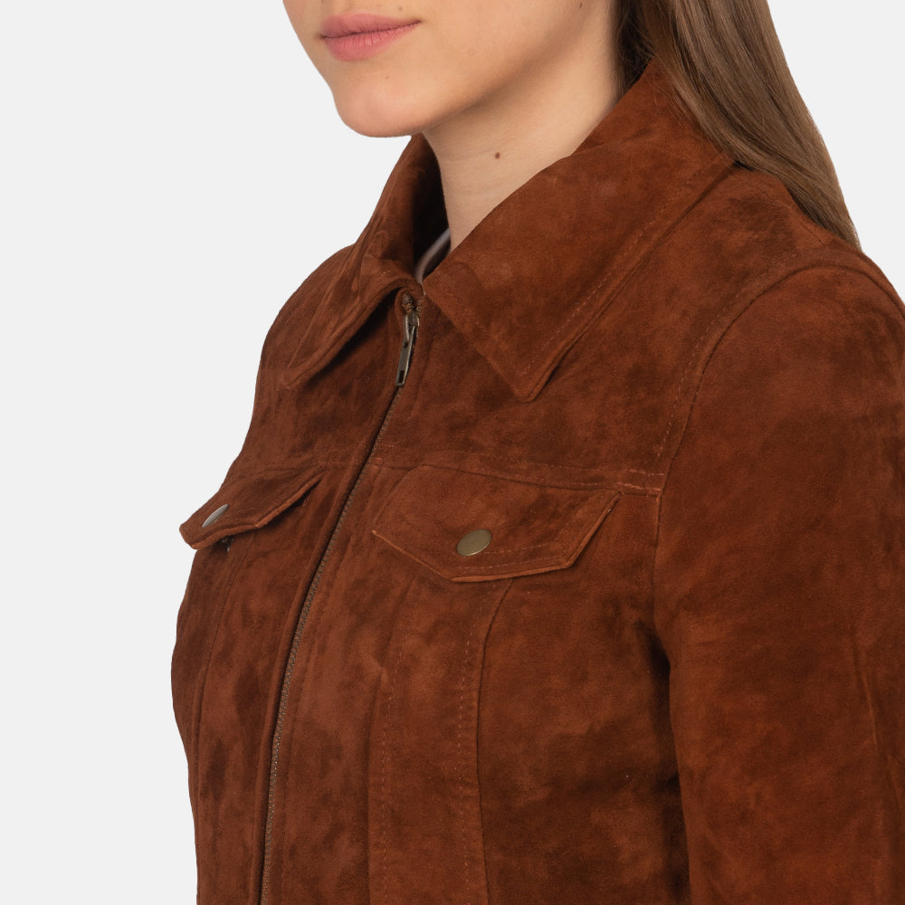 
Suzy Brown Suede Trucker Jacket - Sidoprofil som visar ärmskärning