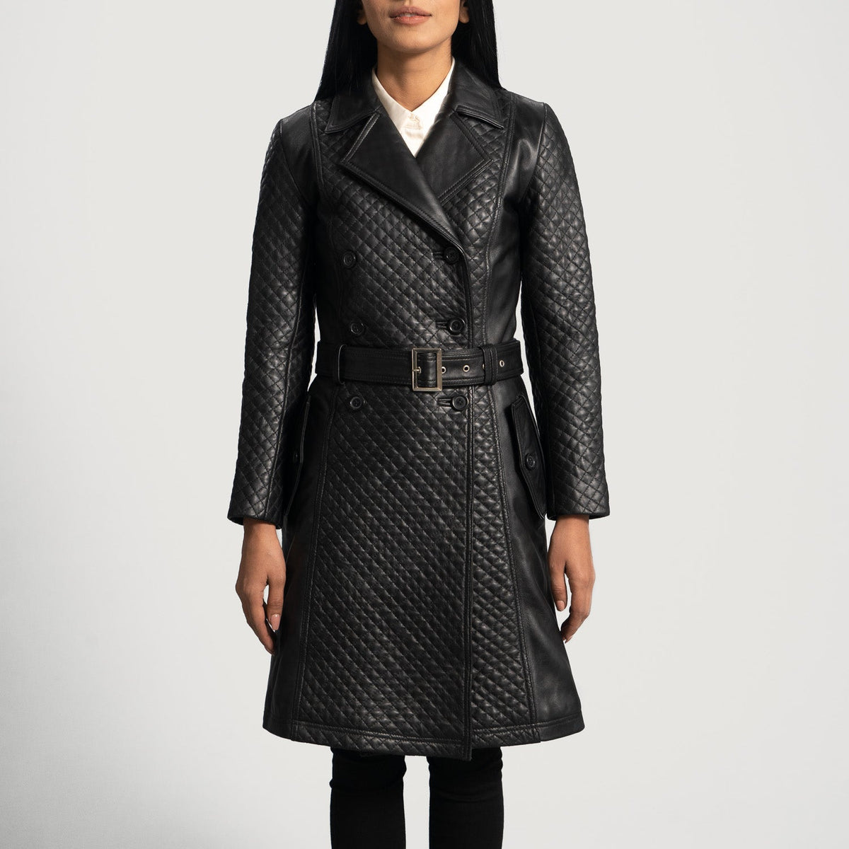 
Sweet Susan Svart Trenchcoat i Läder för Dam in Black Sheepskin Leather - Framifrån med skräddarsydd silhuett | Handla online
