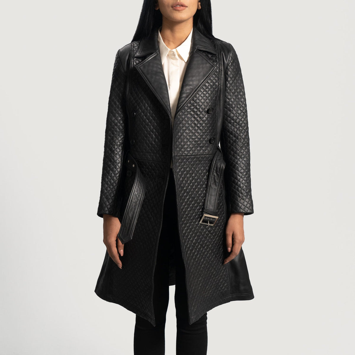 
Närbildsdetalj of Notch & Button & waist belt Hardware on Sweet Susan Svart Trenchcoat i Läder för Dam