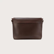
The Carismatico Vintage Brown Leather Messenger Bag For Men & Women - Strukturerad sidoprofil med bälgdjup och volym