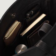 
The Poet Tygkasse i läder – alternate product view 8