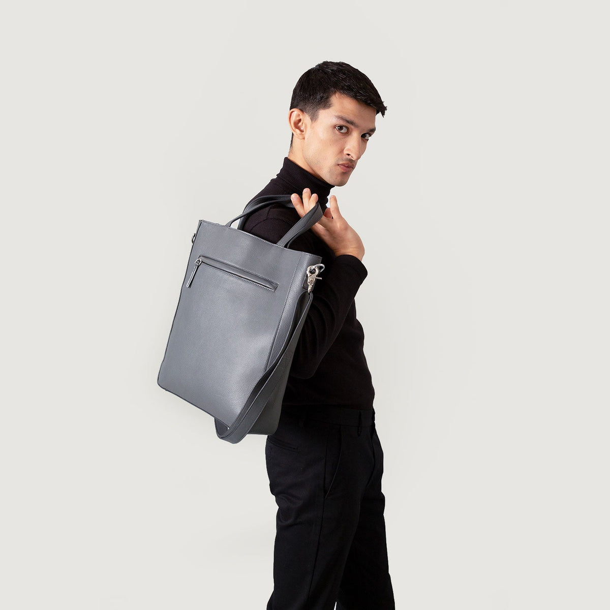 
The Poet Tygkasse i läder – alternate product view 5