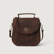 
The Sandra Vintage Distressed Brown Leather Saddle Bag For Women in Distressed Brown Full-Grain Leather - Full Exterior Framifrån med skräddarsydd silhuett | Handla online