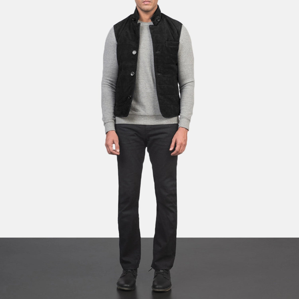 Men's Tony Svart Suede Vest för Herr - Lateral Side Profile View Showing Sleeve Cut &amp; Athletic Taper Fit