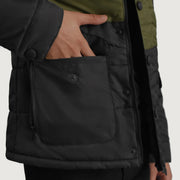 
Insida Showing Quilted Viscose Lining & Två funktionella innerfickor